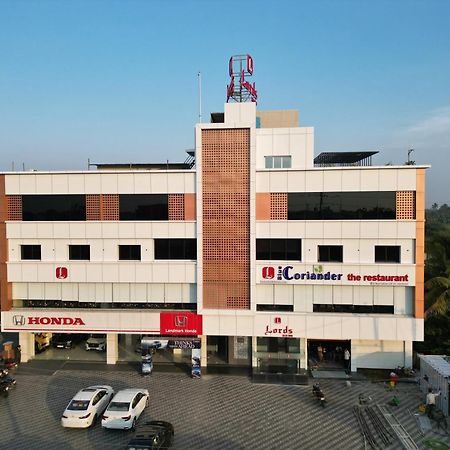 Lords Eco Inn Navsari Ngoại thất bức ảnh