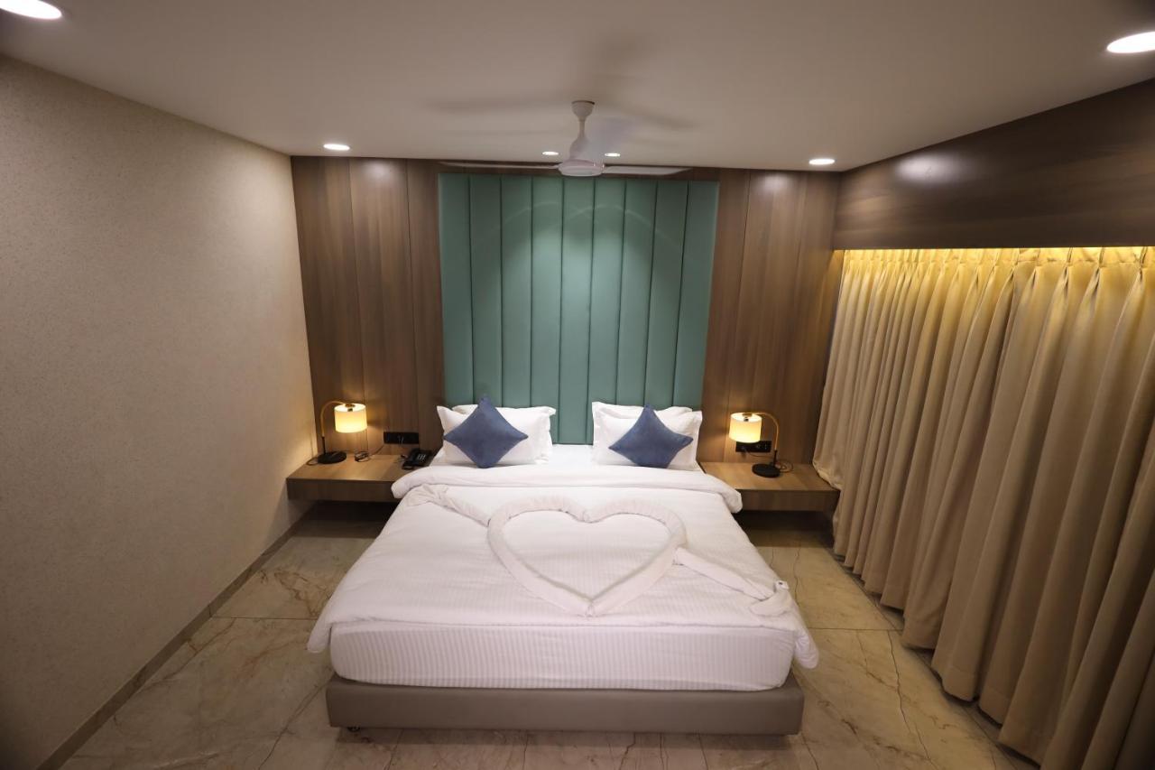 Lords Eco Inn Navsari Ngoại thất bức ảnh